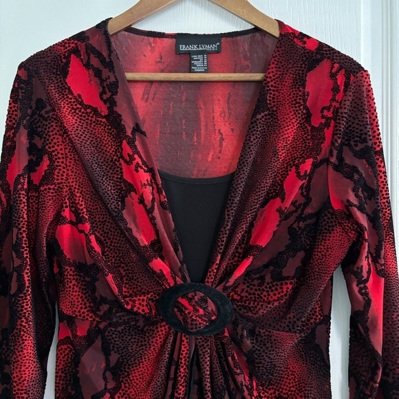 Frank Lyman Burnout Velvet Buckle Front Top Sz 10 - Picture 2 of 6